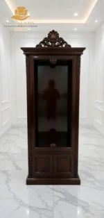 Classic Black Simple Showcase