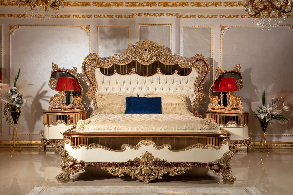 Luxury Crown Bedset - Image 3